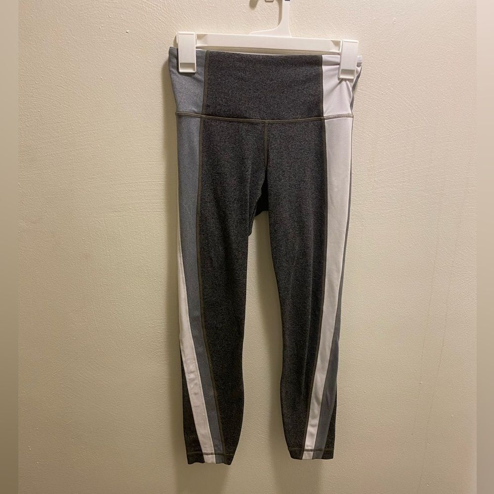 Athleta grey and white colorblock leggings- Xsmall